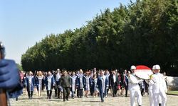 Genç Doktor Adayları Ankara’da Atatürk’ü Andı