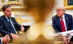Trump'tan Rusya'ya Yeni Gözdağı: "50 Gün İçinde Ateşkes Olmazsa Ağır Vergiler Geliyor"