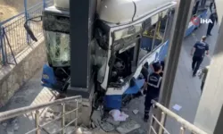 Ankara Keçiören’de EGO Otobüsü Kaza Yaptı: Çok Sayıda Yaralı Var