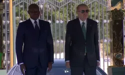 Cumhurbaşkanı Erdoğan Gabon Cumhurbaşkanı Nguema'yı resmi törenle karşıladı