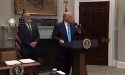 Trump’tan FED Başkanı Powell’a sert tepki: “Geç kaldı, aptal, politik!”