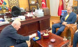 MHP’ye mi katılıyor? Mehmet Kasım Gülpınar’dan Bahçeli’ye sürpriz ziyaret!
