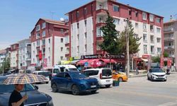 Ankara Sincan'da otomobil ile taksi çarpıştı