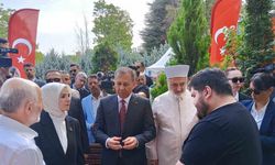 Bakanlar Yerlikaya ve Bakan Göktaş Ankara Karşıyaka Mezarlığı'nda şehitleri ziyaret etti