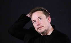 Elon Musk’tan Grok açıklaması: "Kullanıcı yönlendirmelerine fazla uyumlu"