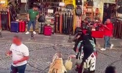 Fatih’te Güpegündüz Hırsızlık Kamerada: Yüzleri Kapalı 4 Kadın 3 Çanta Çaldı