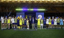 Fenerbahçe’nin 2025-2026 sezonu formalarının lansmanı yapıldı