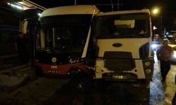 Malatya-Elazığ Karayolunda Feci Kaza: Beton Mikseri Trambüse Çarptı