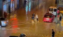Ordu Fatsa’da Sağanak Yağış Hayatı Felç Etti: Sokaklar Göle Döndü