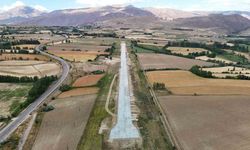 Türkiye’nin İlk İlçe Havaalanı Yeniden Hayat Buluyor: Divriği Havaalanı Turizme Açılıyor