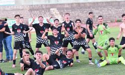 Yunusemre Belediyespor U17 Takımı Türkiye Finali'nde!