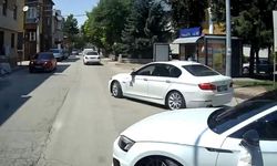 Eskişehir’de Düğün Konvoyu İçin Trafiği Kesti, Dakikalarca Bekletti
