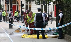Londra’da Bıçaklı Saldırı: 2 Kişi Hayatını Kaybetti 1 Kişi Yaralandı