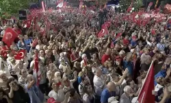 Özgür Özel'den Şile mitinginde sert çıkış: 'Bu kara düzen bitecek darbeciler hesap verecek'
