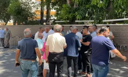 Adana Büyükşehir Belediyesi’nde arbede: Muhtarlar darbedildiklerini öne sürdü