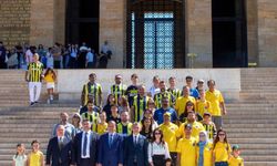 Balıkesir Fenerbahçeliler Derneği Ankara'da Ata'nın Huzuruna Çıktı