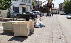 Keçiören'de eşyalar sokağa atılmaya devam ediyor!