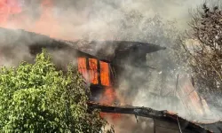 Kızılcahamam’da otluk alanda çıkıp evlere sıçrayan yangın kontrol altına alındı