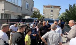 Büyükçekmece'deki binalarda çatırtı paniği: İncelemeler sürüyor