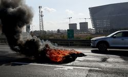 İsrail’de Netanyahu’ya ateşkes tepkisi! Protestocular otoyolları trafiğe kapattı
