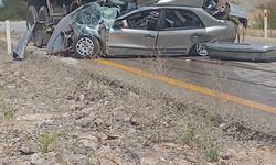 Ankara’da hafriyat kamyonu ile otomobil çarpıştı: 1 ölü