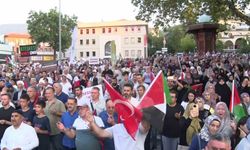 Bursa’da yüzlerce kişi Gazze zulmüne sessiz kalmıyor