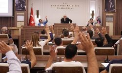 Kemalpaşa Belediyesi meclisinde gerilim:CHP'li isim ile AK Partili isim tartıştı
