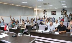 Kula Belediyesi'nde istifa rüzgarı: CHP'li katip üyeler topluca partilerinden ayrıldı!