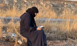 Takla atan araçtan kurtuldu: İlk işi Kur'an-ı Kerim okuyarak şükretmek oldu