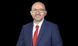 AK Parti Burdur Milletvekili Adem Korkmaz rektörlük yaptığı okulda öğrenci oldu!
