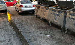 Yenimahalle Demetevler’de Kötü Koku ve Çöp Suları Mahalleyi Esir Aldı