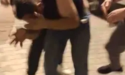 Esenyurt’ta kadınları taciz eden kişiyi mahalleli yakalayıp dövdü sonra polise teslim etti