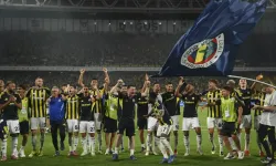 Avrupa basını hayran kaldı: Sarı-Lacivertliler Feyenoord’u sildi süpürdü!