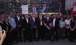 CHP İstanbul İl Başkanlığı önünde Polis Ablukası: Bariyerler ve protestolar tansiyonu yükseltti!