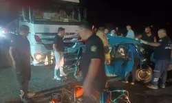 Kahramanmaraş’ta tır ile otomobil çarpıştı: 3 kişi hayatını kaybetti