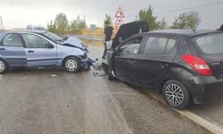 Ankara’nın Çubuk ilçesinde trafik kazası! 6 kişi hastaneye kaldırıldı