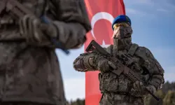 Hatay’da su ikramı krizi: Askerlerin insani hareketi soruşturma konusu oldu!
