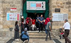 Cami ziyaretlerine kıyafet zorunluluğu getirildi!