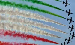 İtalyan Frecce Tricolori akrobasi ekibi 65. Yılını kutladı