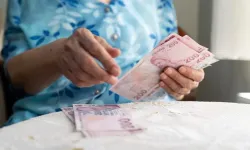 Türkiye’de yaşlı bakımı için yeni dönem başlıyor: Sigorta detayları açıklandı!
