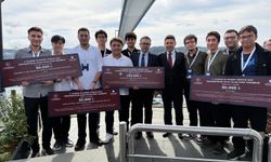 Hacettepe Öğrencileri “Ulaşan ve Erişen Türkiye 2053”te ödül yağmuruna tutuldu