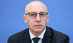 Sinan Selen aslen nereli? Sinan Selen Almanya kimdir?