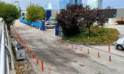 Söğütözü TOGG Deneyim Merkezi’nin girişini çöp kokusu sardı