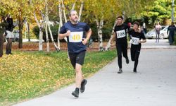 Ankara Üniversitesi'nde Cumhuriyet'in 102. yılına özel koşu düzenlendi