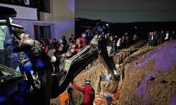 Bursa'da kanalizasyon çukurunda facia: İki kardeş göçük altında can verdi!