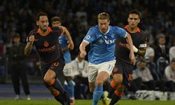 Napoli Inter’i 3-1 mağlup etti: Hakan Çalhanoğlu’nun golü mağlubiyeti önleyemedi