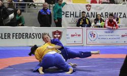 Yozgat’ta nefes kesen final! Kuşak Güreşi Türkiye Şampiyonası sona erdi