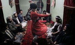 Pakistan'da skandal gelenek: "Bacha Bazi" ile çocukları dansöz gibi oynatıyorlar!