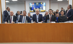 Meclis'te tansiyon yükseldi: "PKK sevdanız nereden geliyor?" sözü Kurtulmuş'u çileden çıkardı!