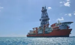 Türkiye’nin dev sondaj gemisi West Draco Mersin’e geldi! Akdeniz’de tarihi adım